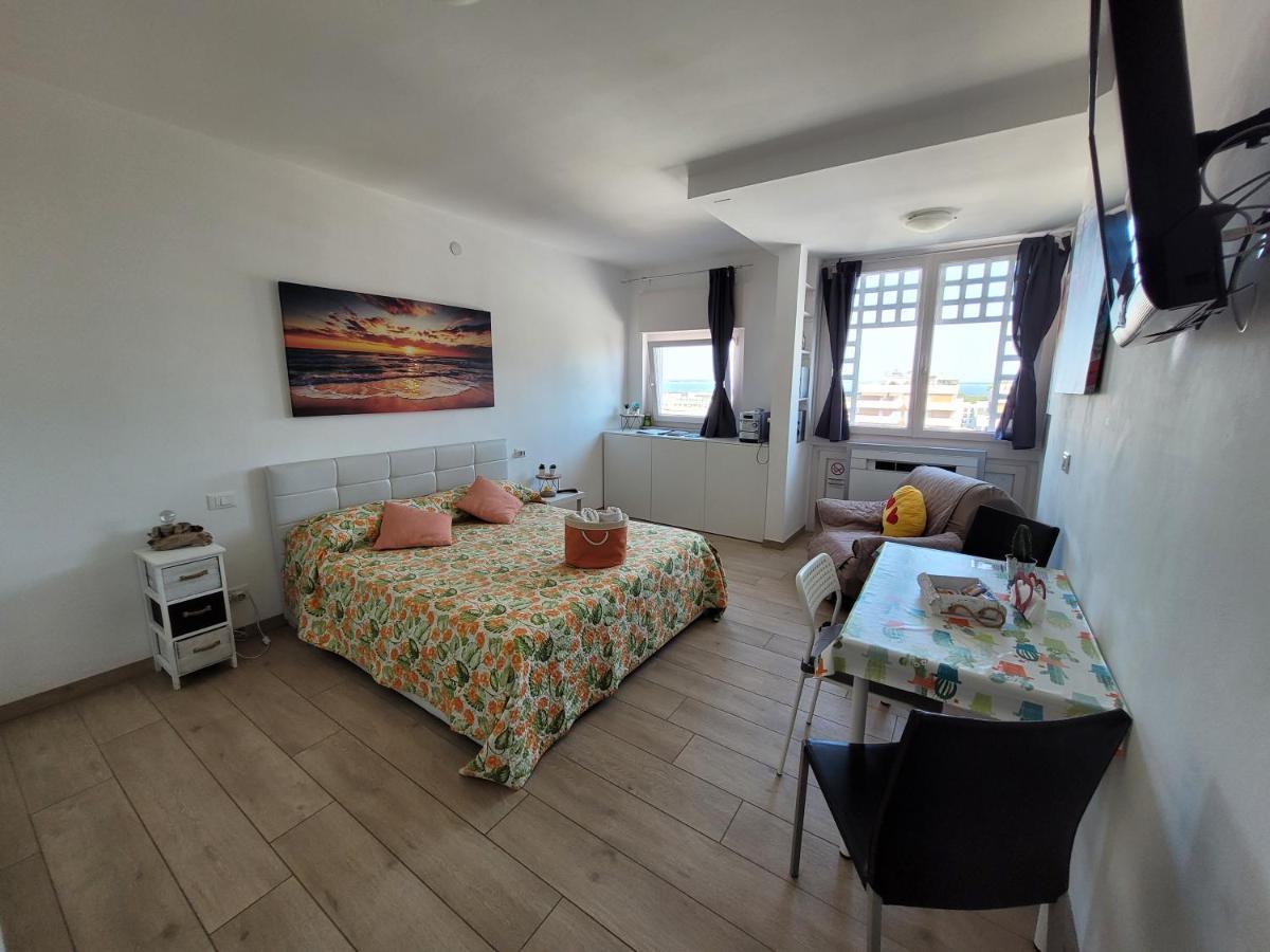 Rosato 3 Sea View Apartment لينانو سابيادورو المظهر الخارجي الصورة