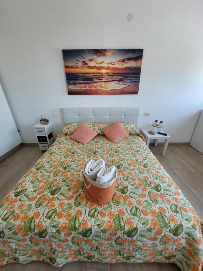 Rosato 3 Sea View Apartment لينانو سابيادورو المظهر الخارجي الصورة
