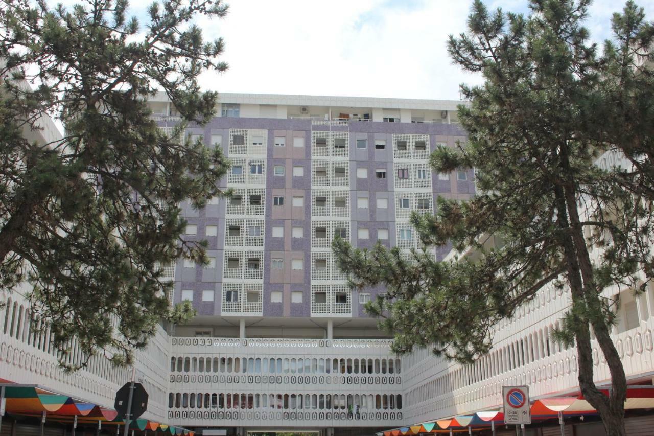 Rosato 3 Sea View Apartment لينانو سابيادورو المظهر الخارجي الصورة